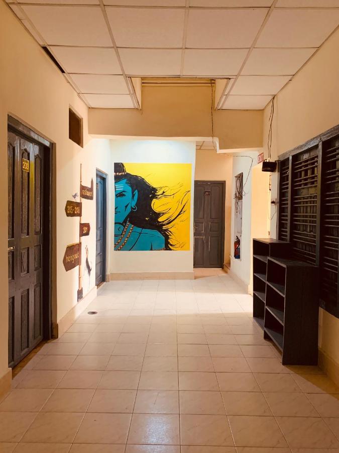 Vagabond Stay Hostel Varanasi Exterior foto