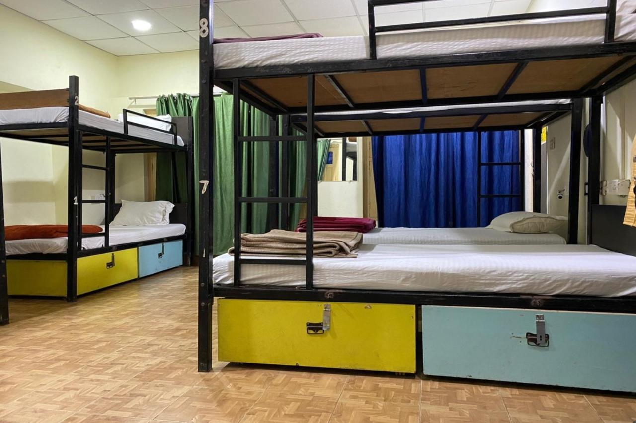 Vagabond Stay Hostel Varanasi Exterior foto