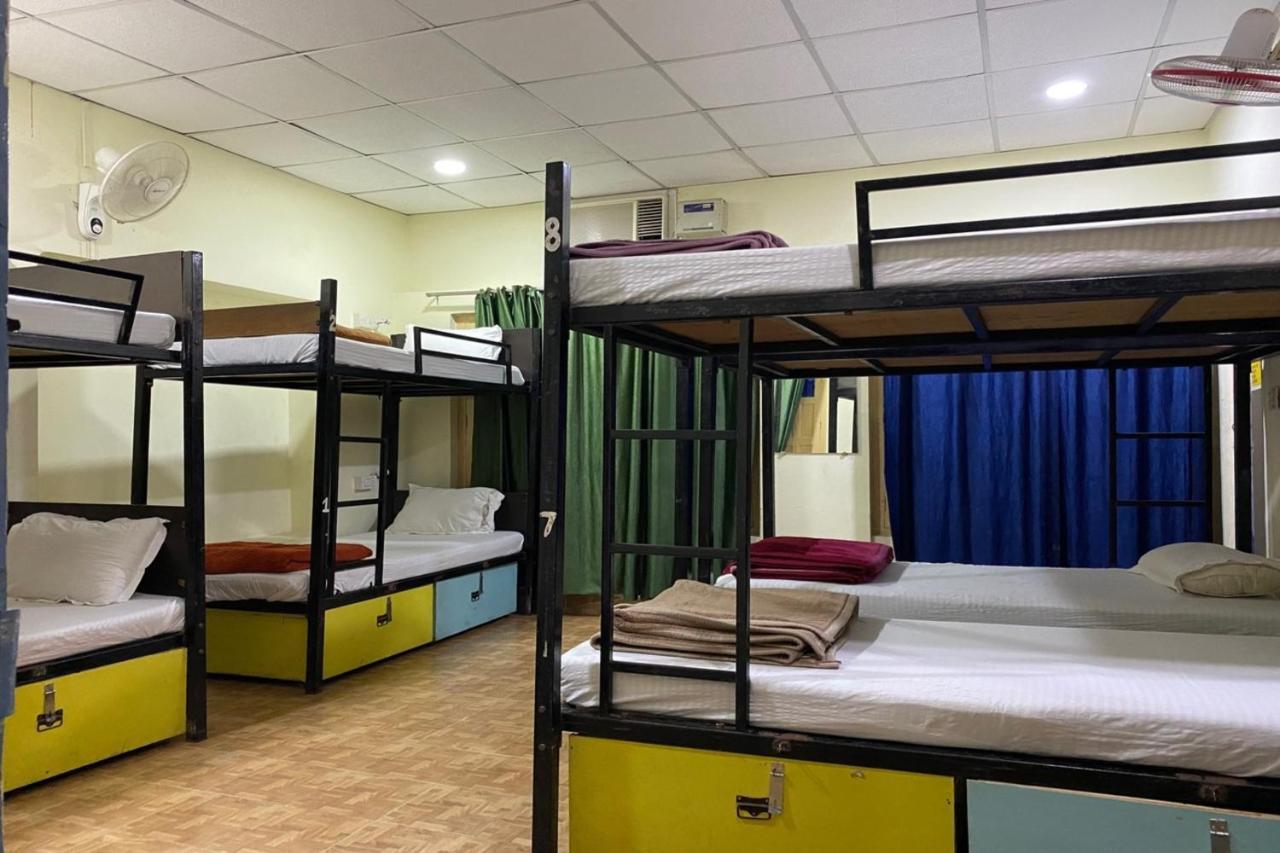 Vagabond Stay Hostel Varanasi Exterior foto