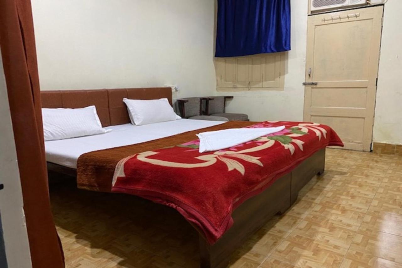 Vagabond Stay Hostel Varanasi Exterior foto