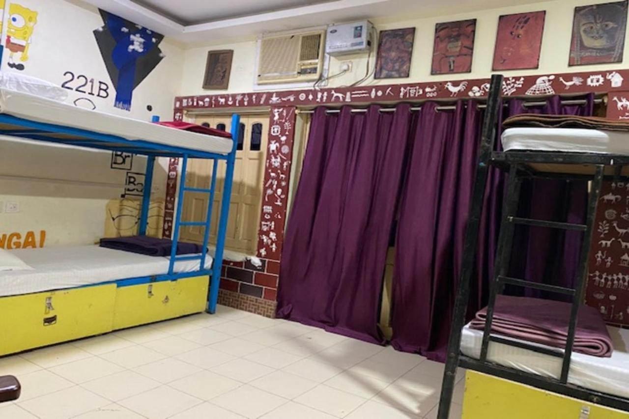 Vagabond Stay Hostel Varanasi Exterior foto